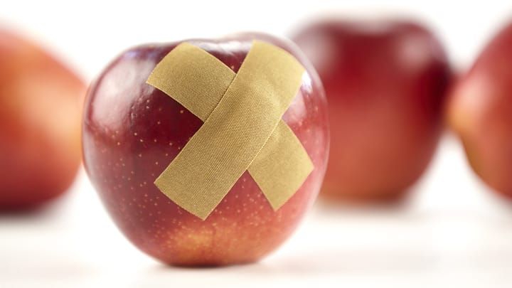 Apple, 구형 OS까지 보안 패치 확장하며 AI 시대 장기 지원 전략으로 선회함